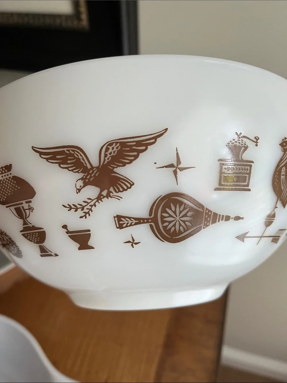 Better hurry! Vintage Pyrex-Style Mixing Bowls Set. I’m moving soon!